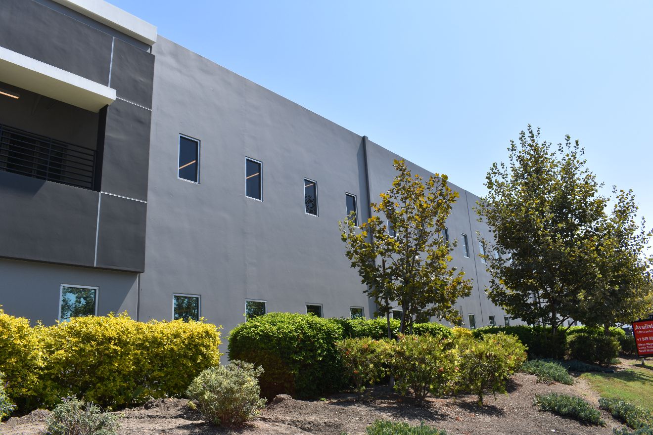 Exterior photo of 1601 Alton Parkway